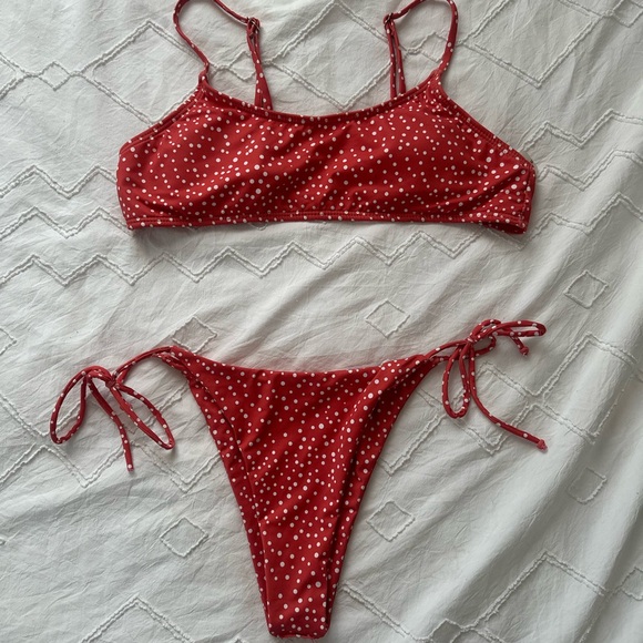 Bikini Lot - Picture 5 of 8